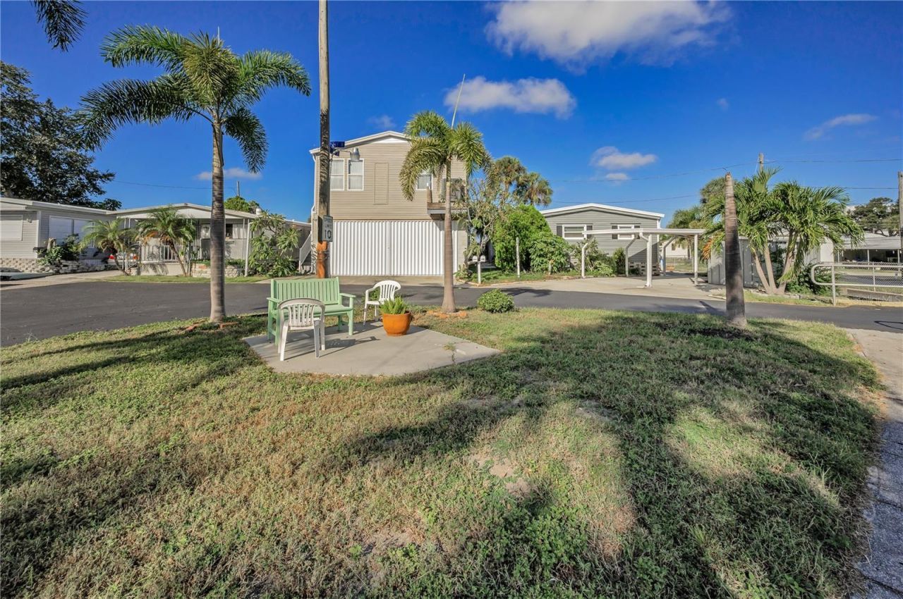 4288 86th Way N, Unit 20, Saint Petersburg, FL 33709 Photo
