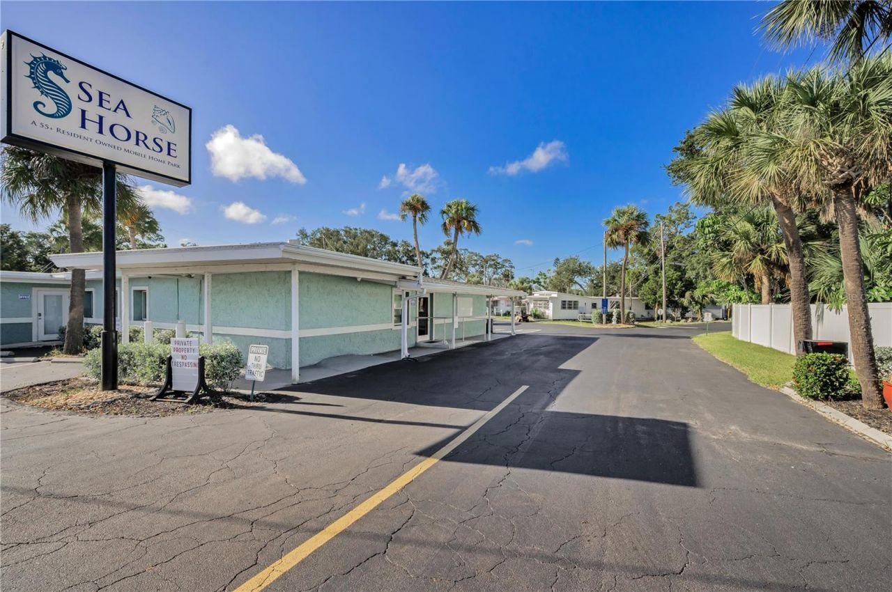 4288 86th Way N, Unit 20, Saint Petersburg, FL 33709 Photo