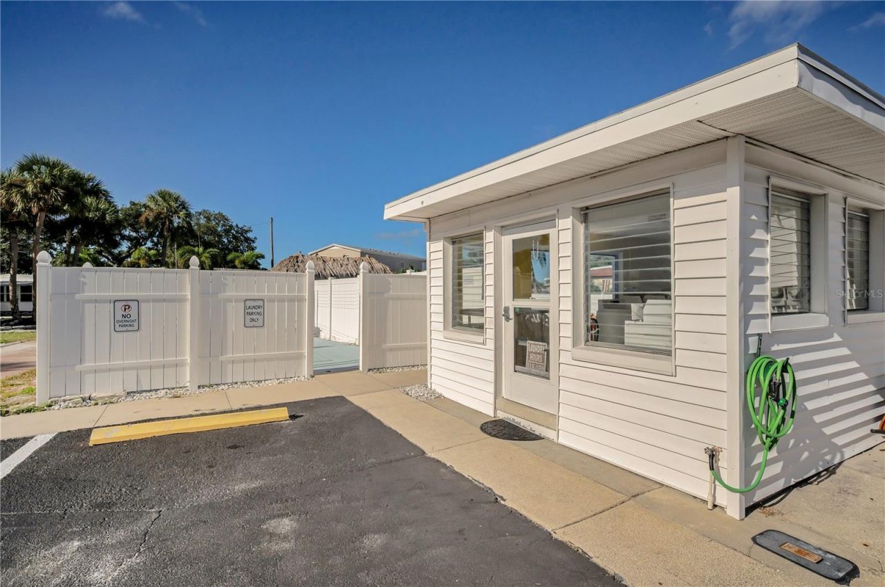 4288 86th Way N, Unit 20, Saint Petersburg, FL 33709 Photo