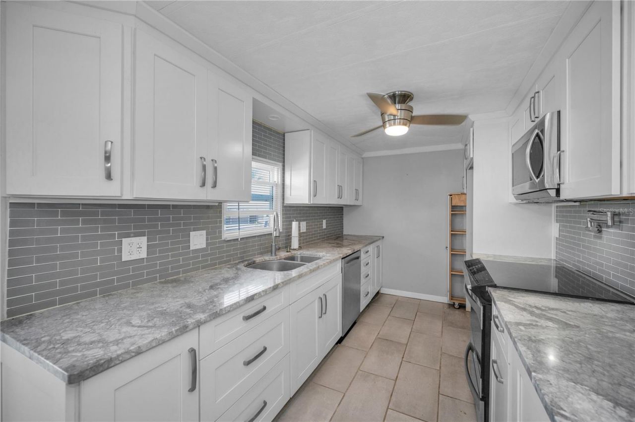 4288 86th Way N, Unit 20, Saint Petersburg, FL 33709 Photo