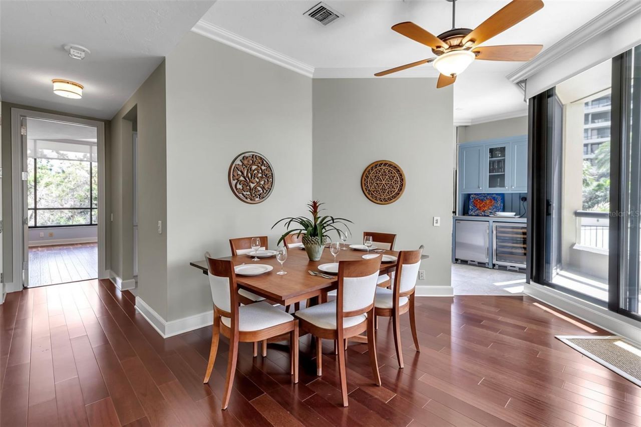 1241 Gulf Of Mexico Drive, Unit 109, Longboat Key, FL 34228 Photo