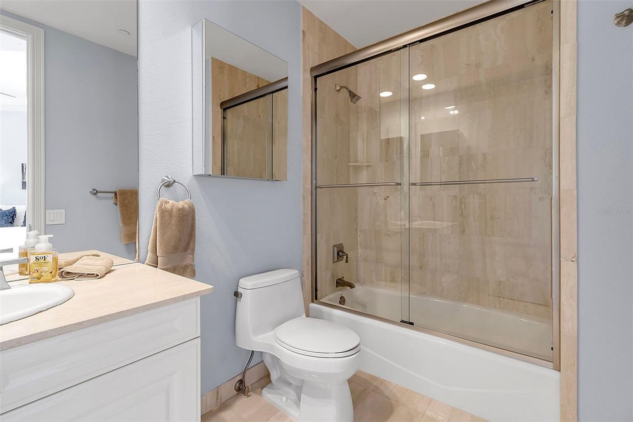 1241 Gulf Of Mexico Drive, Unit 109, Longboat Key, FL 34228 Photo