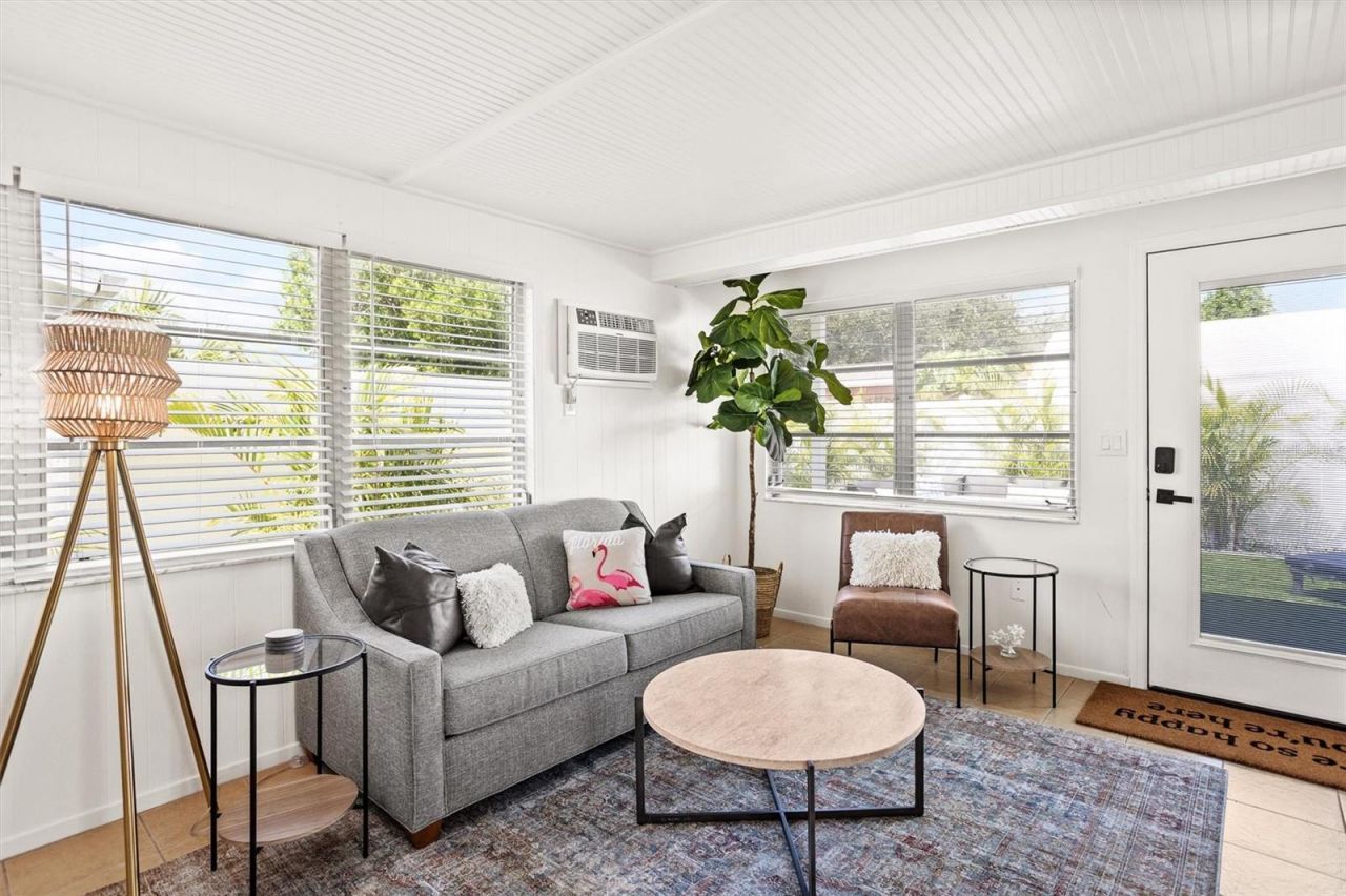 3488 40th Way N, Saint Petersburg, FL 33713 Photo