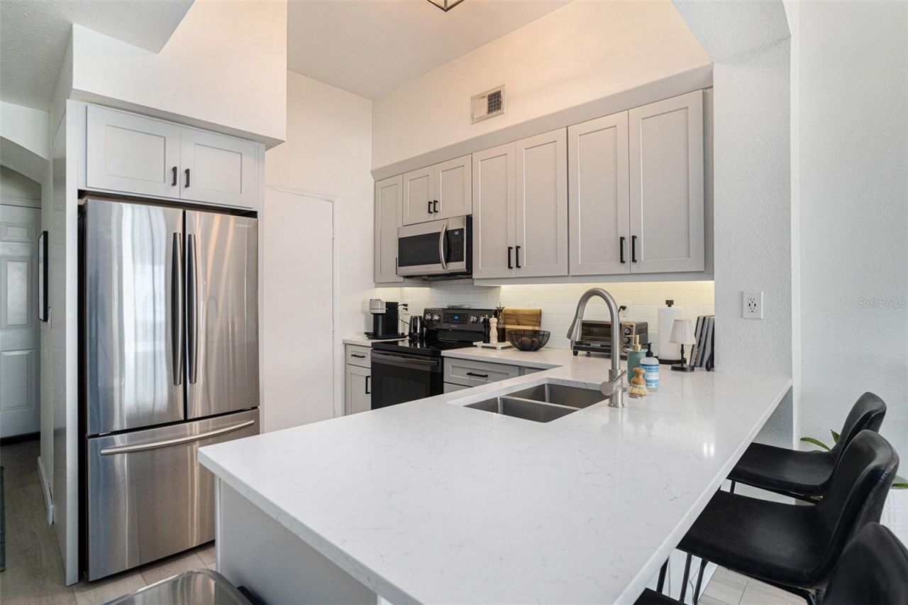 200 4th Avenue S, Unit 425, Saint Petersburg, FL 33701 Photo