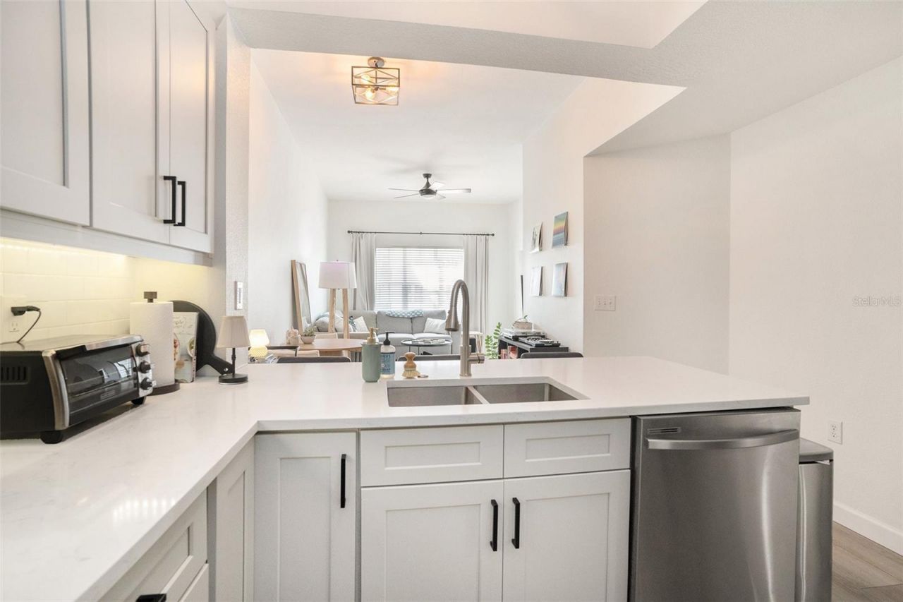 200 4th Avenue S, Unit 425, Saint Petersburg, FL 33701 Photo