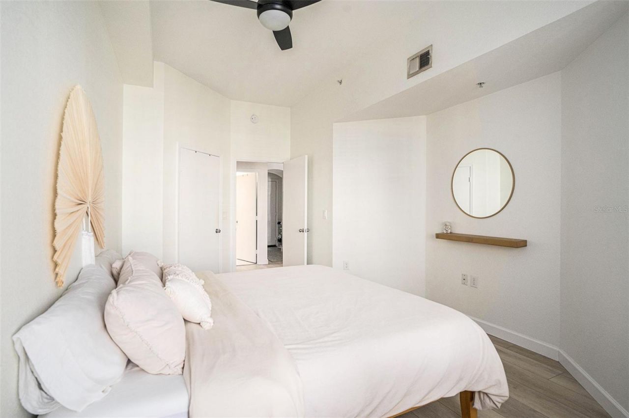 200 4th Avenue S, Unit 425, Saint Petersburg, FL 33701 Photo