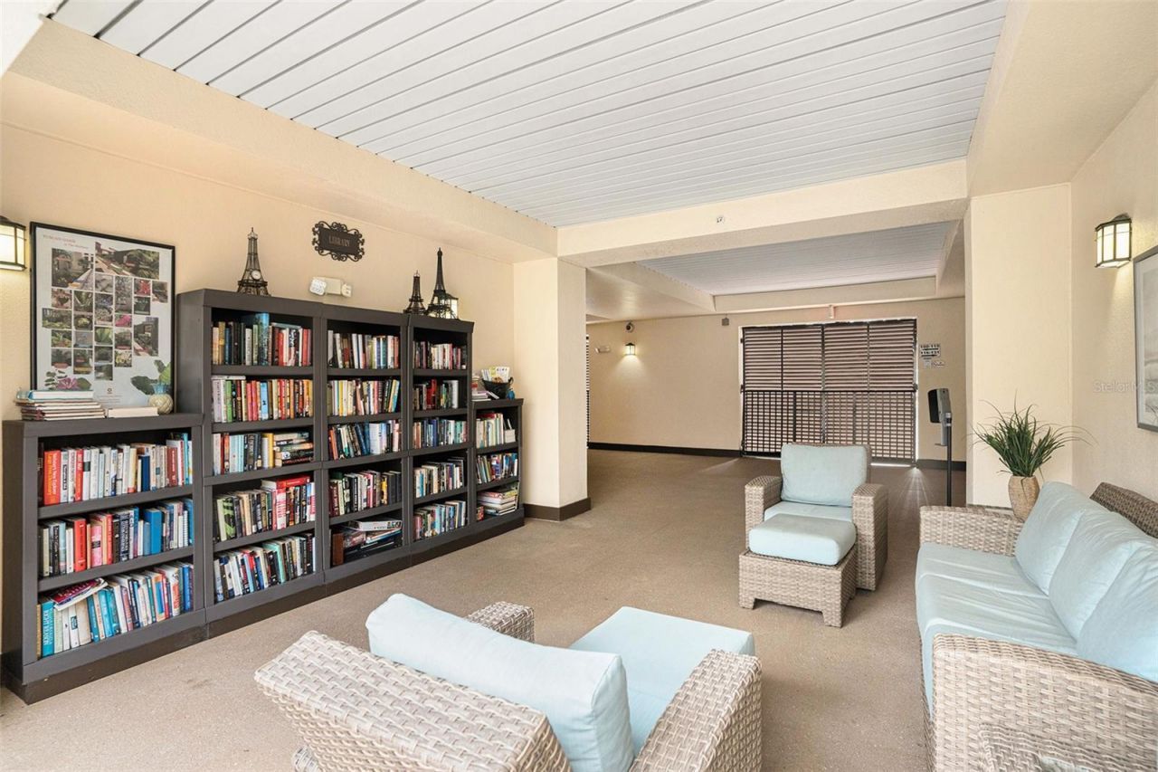 200 4th Avenue S, Unit 425, Saint Petersburg, FL 33701 Photo