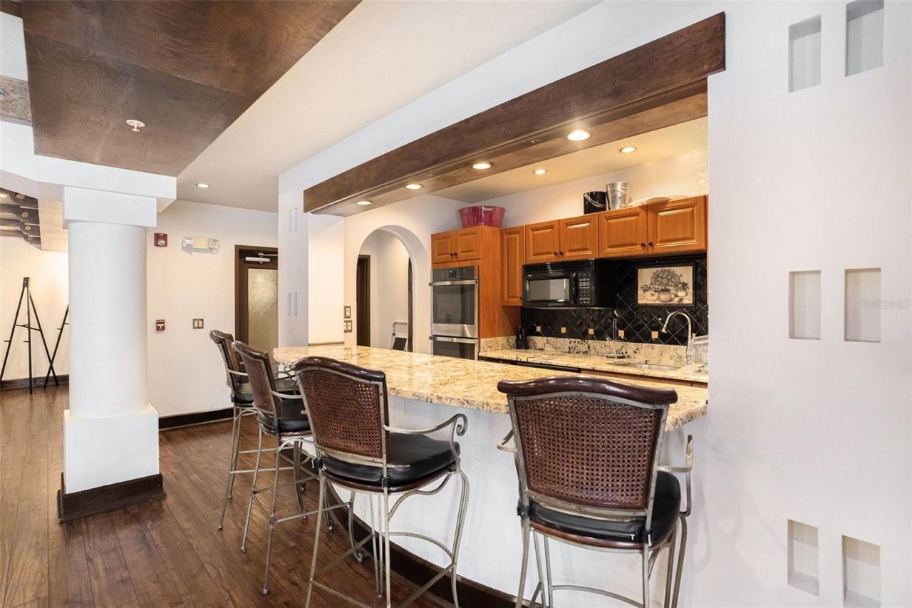 200 4th Avenue S, Unit 425, Saint Petersburg, FL 33701 Photo