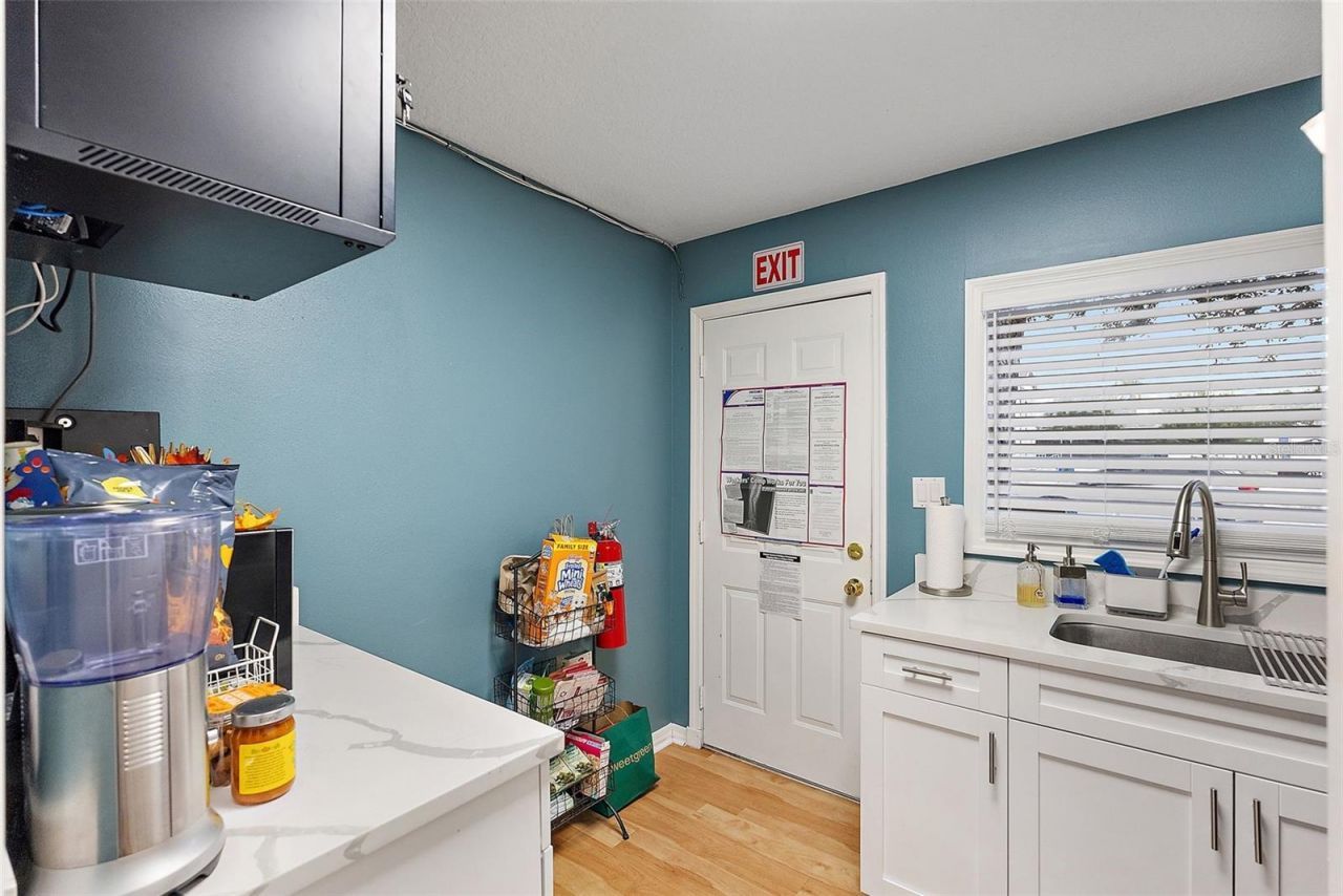 4100 Central Avenue, Saint Petersburg, FL 33711 Photo