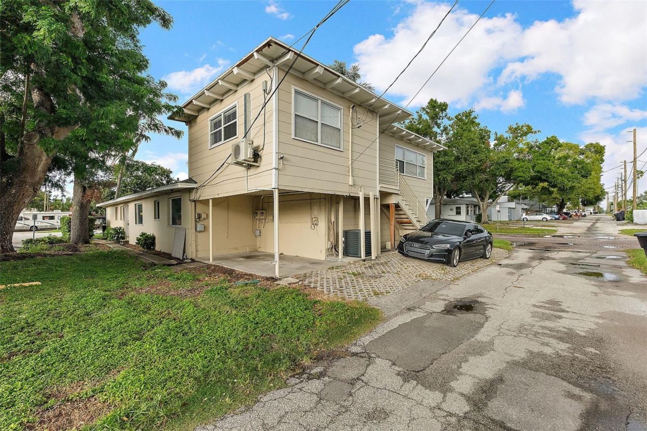 4100 Central Avenue, Saint Petersburg, FL 33711 Photo