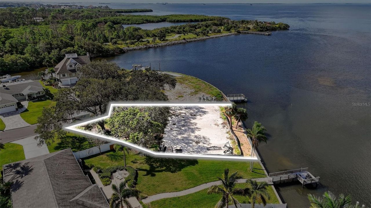 508 Driftwood Circle, Palm Harbor, FL 34683 Photo