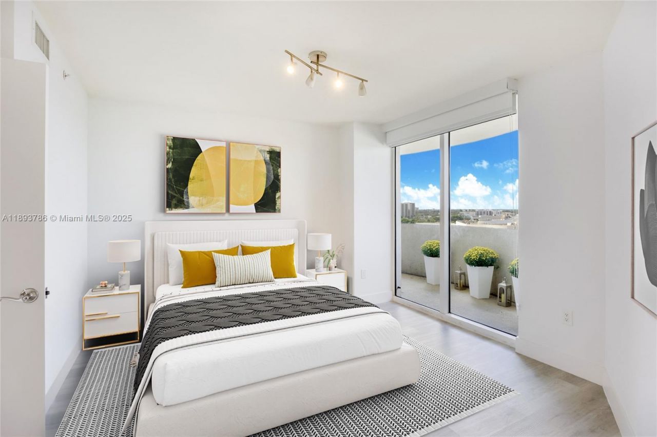 19501 W Country Club Dr, Unit 1111, Aventura, FL 33180 Photo