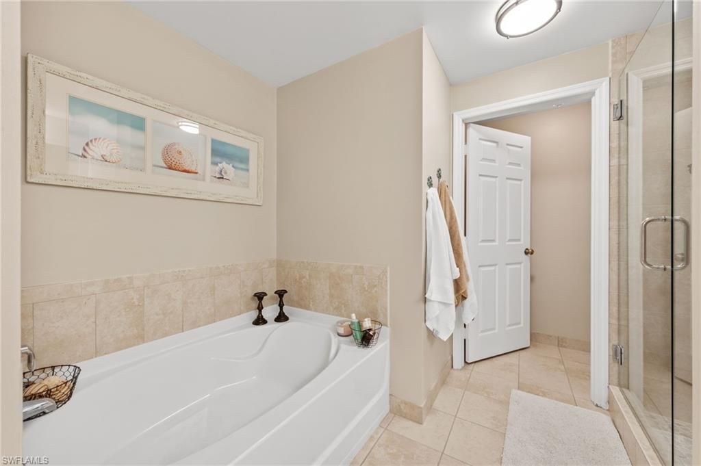 10017 Villagio Gardens Ln, Unit 207, Estero, FL 33928 Photo