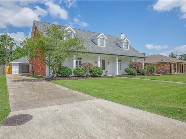 185 VILLERE Drive, Destrehan, LA 70047