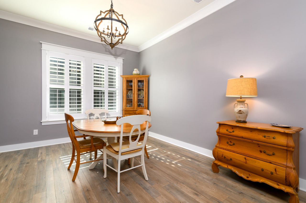 1646 Florentia Street Photo 11