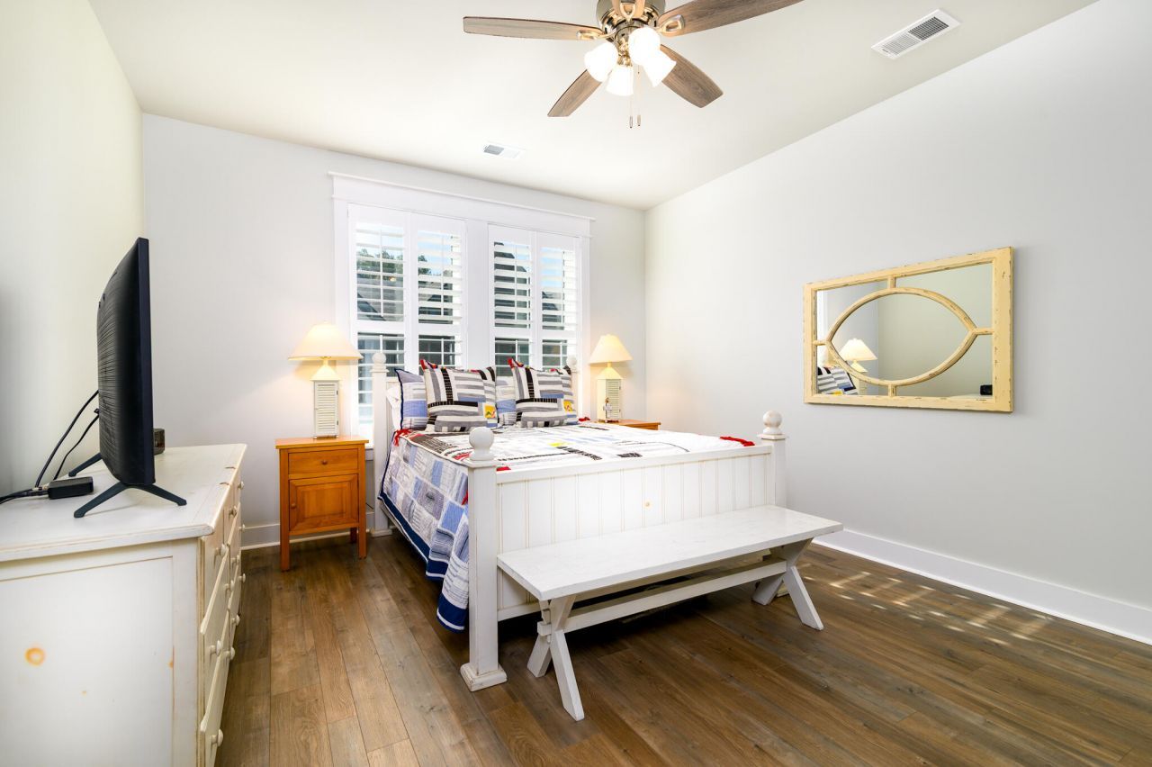 1646 Florentia Street Photo 13