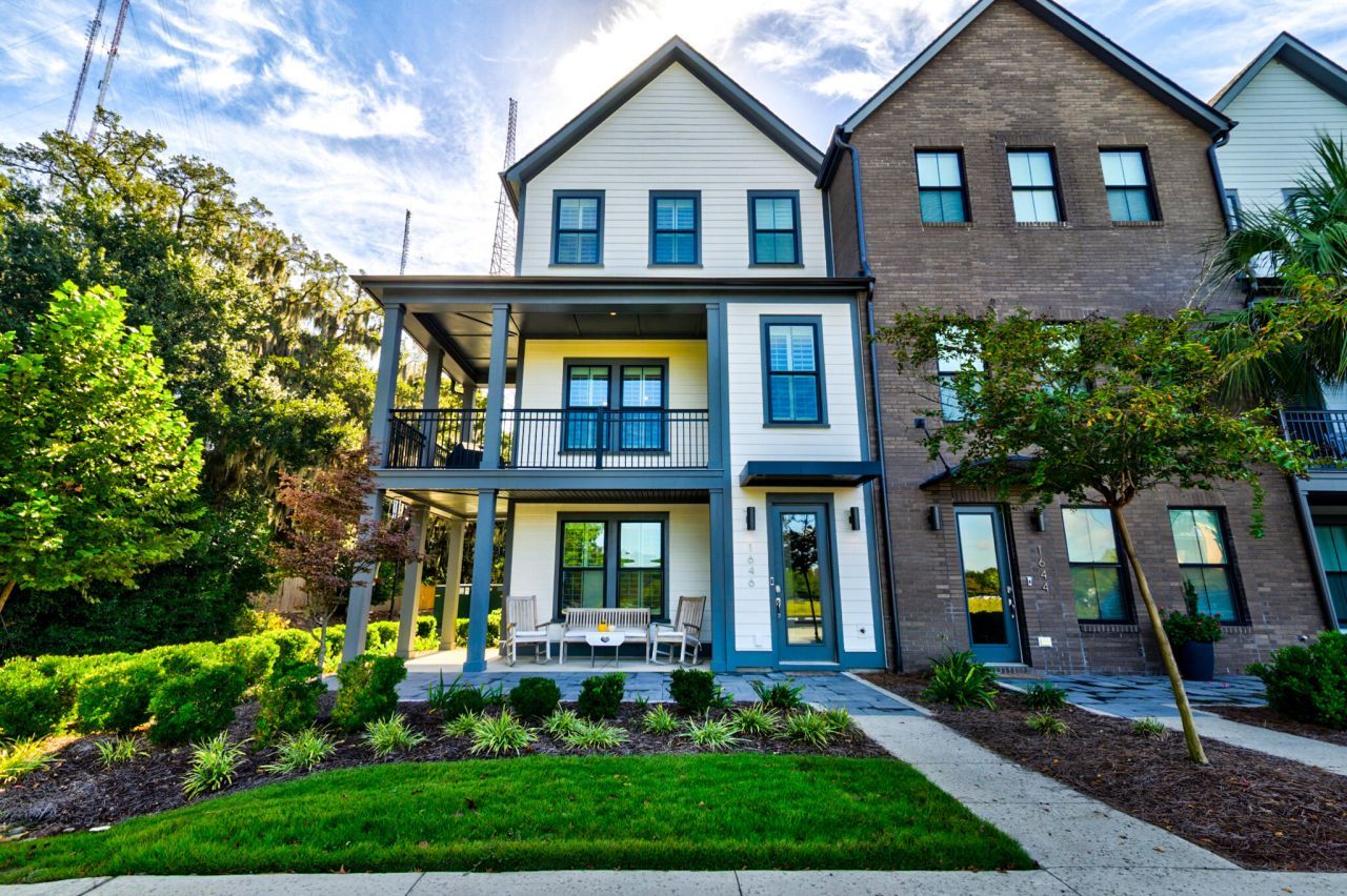 1646 Florentia Street Photo 2