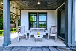 1646 Florentia Street photo 4