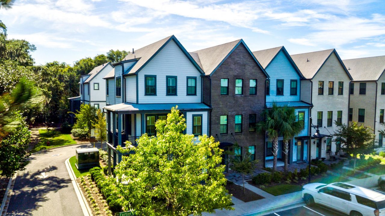 1646 Florentia Street Photo 33