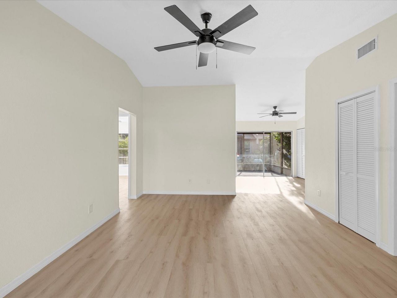 10005 88th Street, Seminole, FL 33777 Photo