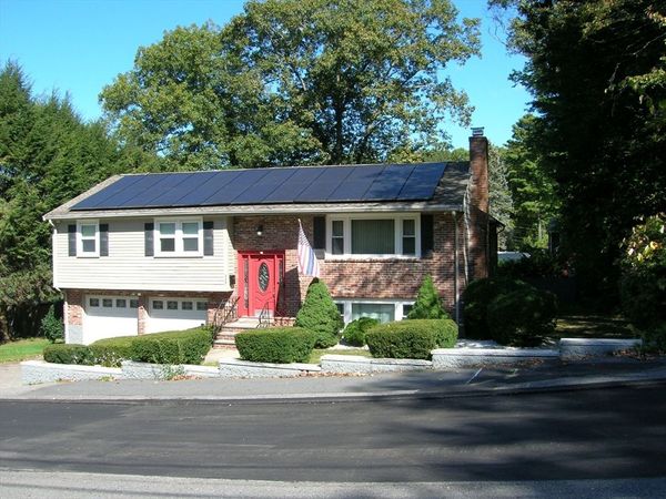 223 Robert Rd, Dedham, MA 02026