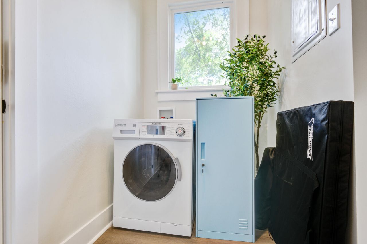 2655 S Allen Drive Photo 16