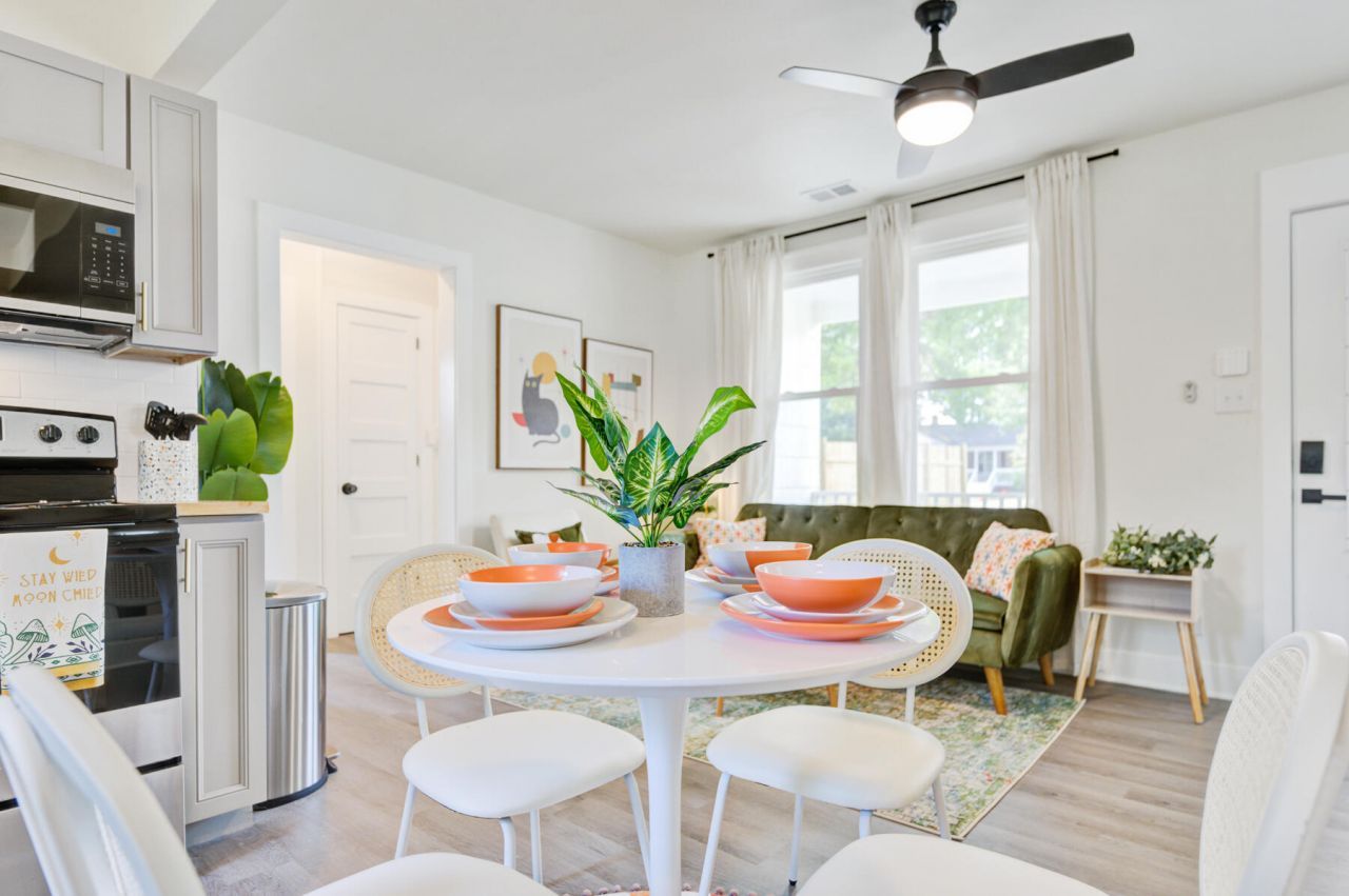 2655 S Allen Drive Photo 7