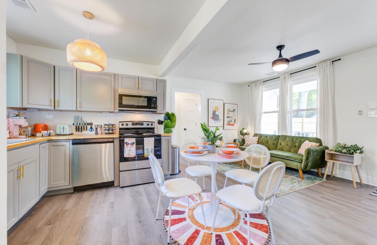 2655 S Allen Drive Photo 8