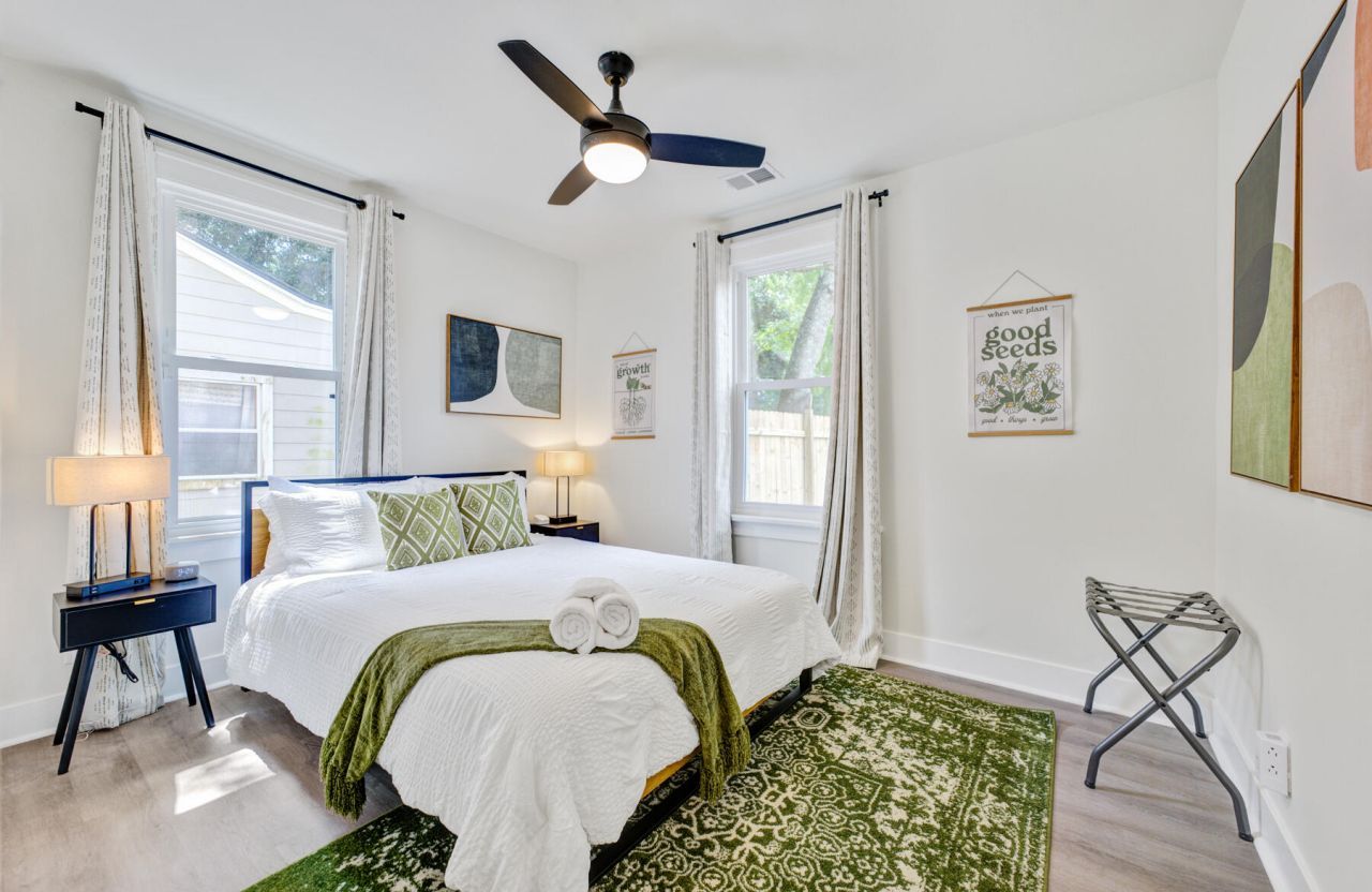 2655 S Allen Drive Photo 9