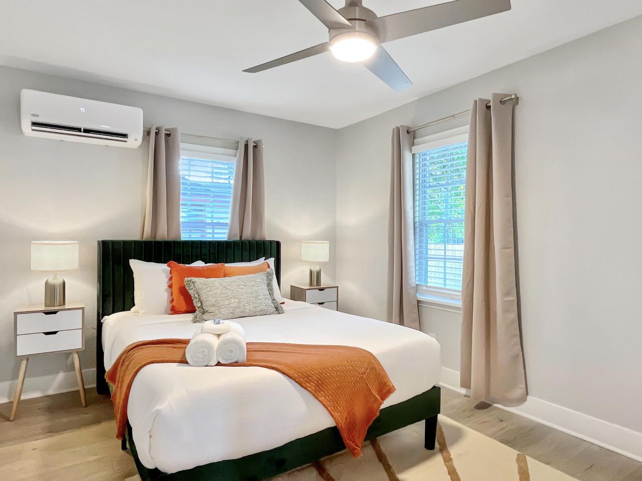 2257 Mott Avenue Photo 16