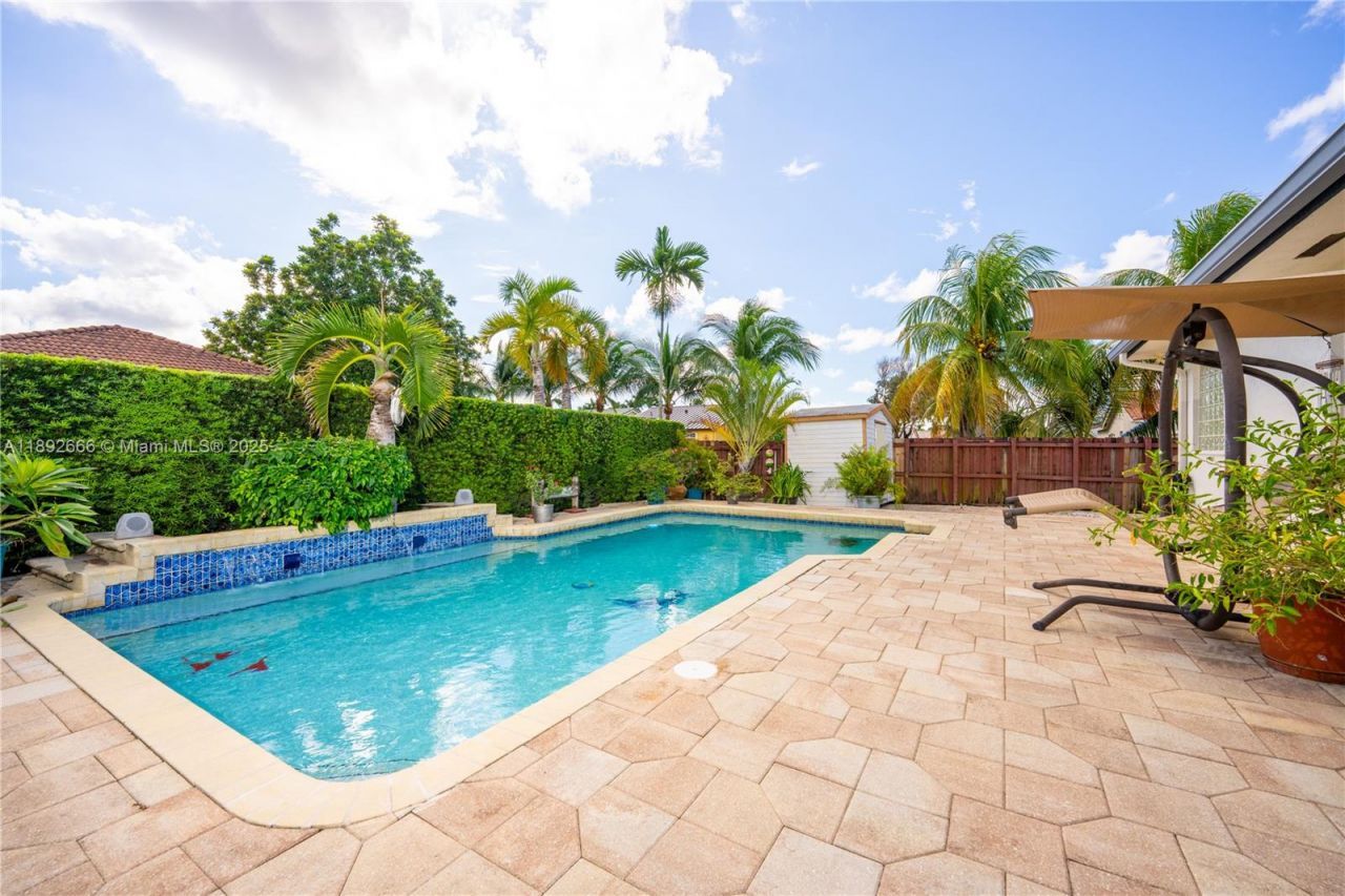 2275 SW 143rd Ct, Miami, FL 33175 Photo