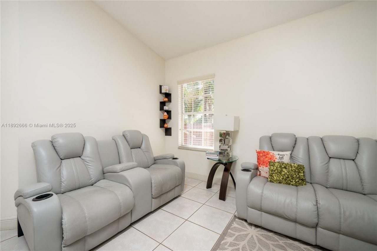 2275 SW 143rd Ct, Miami, FL 33175 Photo