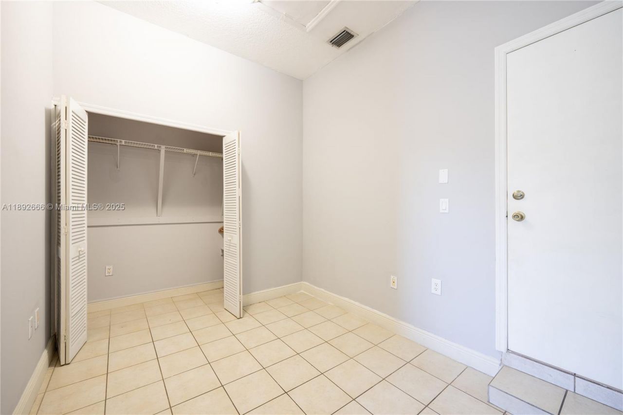 2275 SW 143rd Ct, Miami, FL 33175 Photo