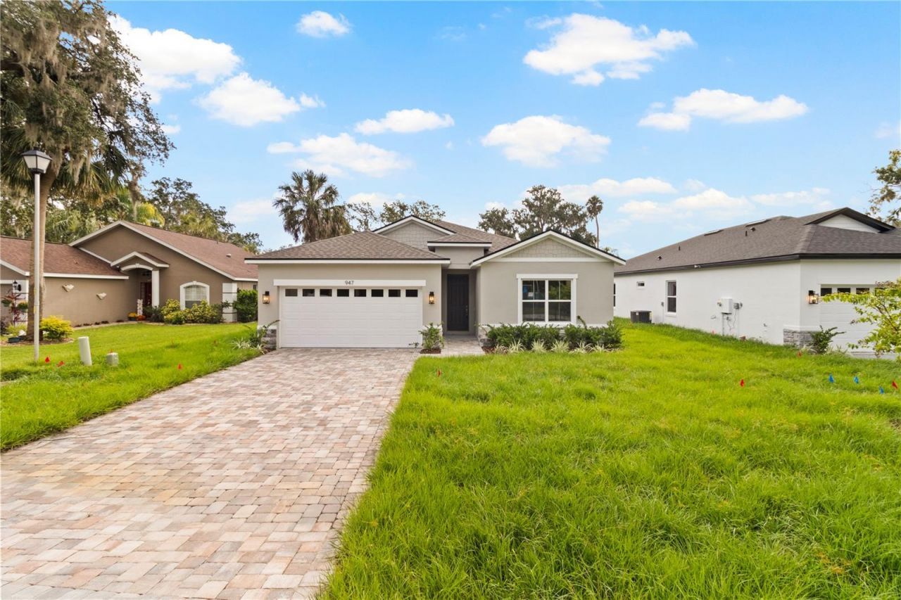947 Belle Oak Drive, Leesburg, FL 34748 Photo