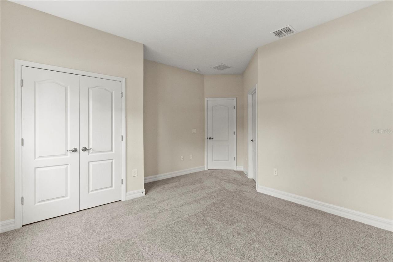 947 Belle Oak Drive, Leesburg, FL 34748 Photo