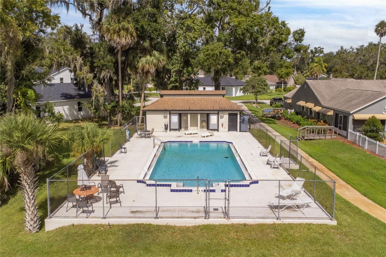947 Belle Oak Drive, Leesburg, FL 34748 Photo