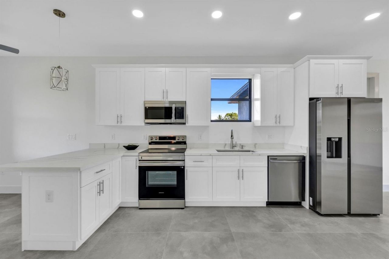 312 Progress Avenue, Lehigh Acres, FL 33974 Photo