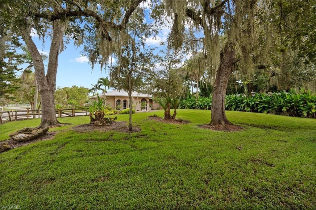 1981 Carbonata Dr, Alva, FL 33920 Photo