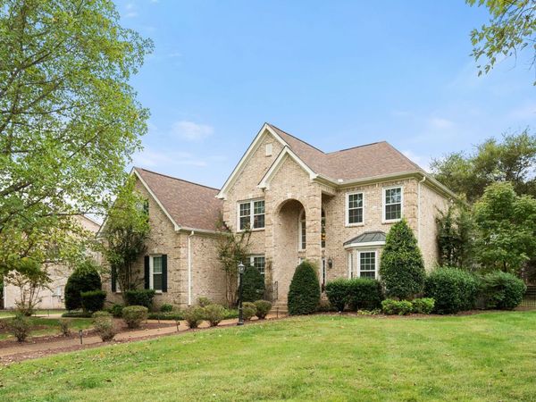 2201 Brookfield Dr, Brentwood, TN 37027