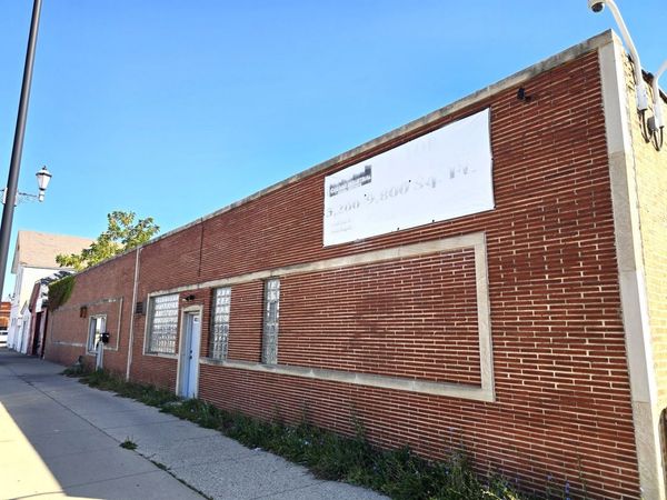 1411 S Laramie Avenue, Cicero, IL 60804