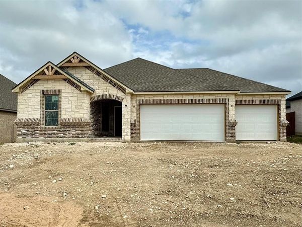 709 Bass Lake Lane, Cleburne, TX 76033