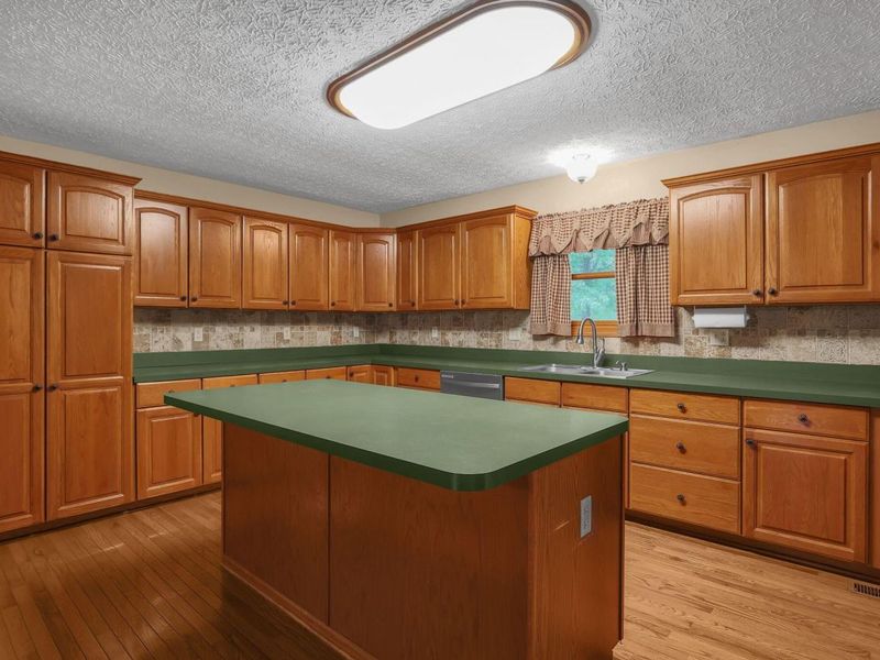 9061 Johnstown Alexandria Road, Johnstown, OH 43031 Photo 10