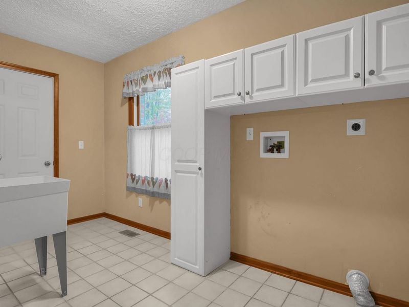 9061 Johnstown Alexandria Road, Johnstown, OH 43031 Photo 20