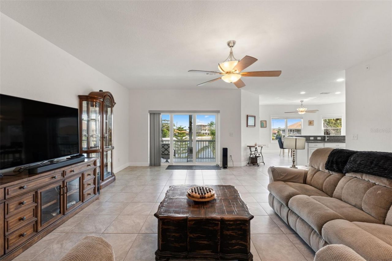 4366 6th Isle Drive, Hernando Beach, FL 34607 Photo