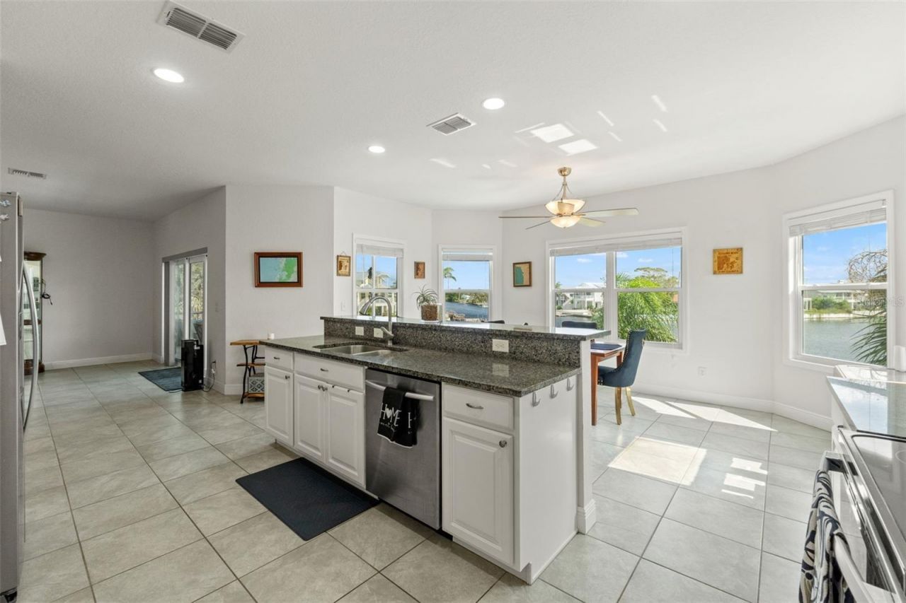 4366 6th Isle Drive, Hernando Beach, FL 34607 Photo