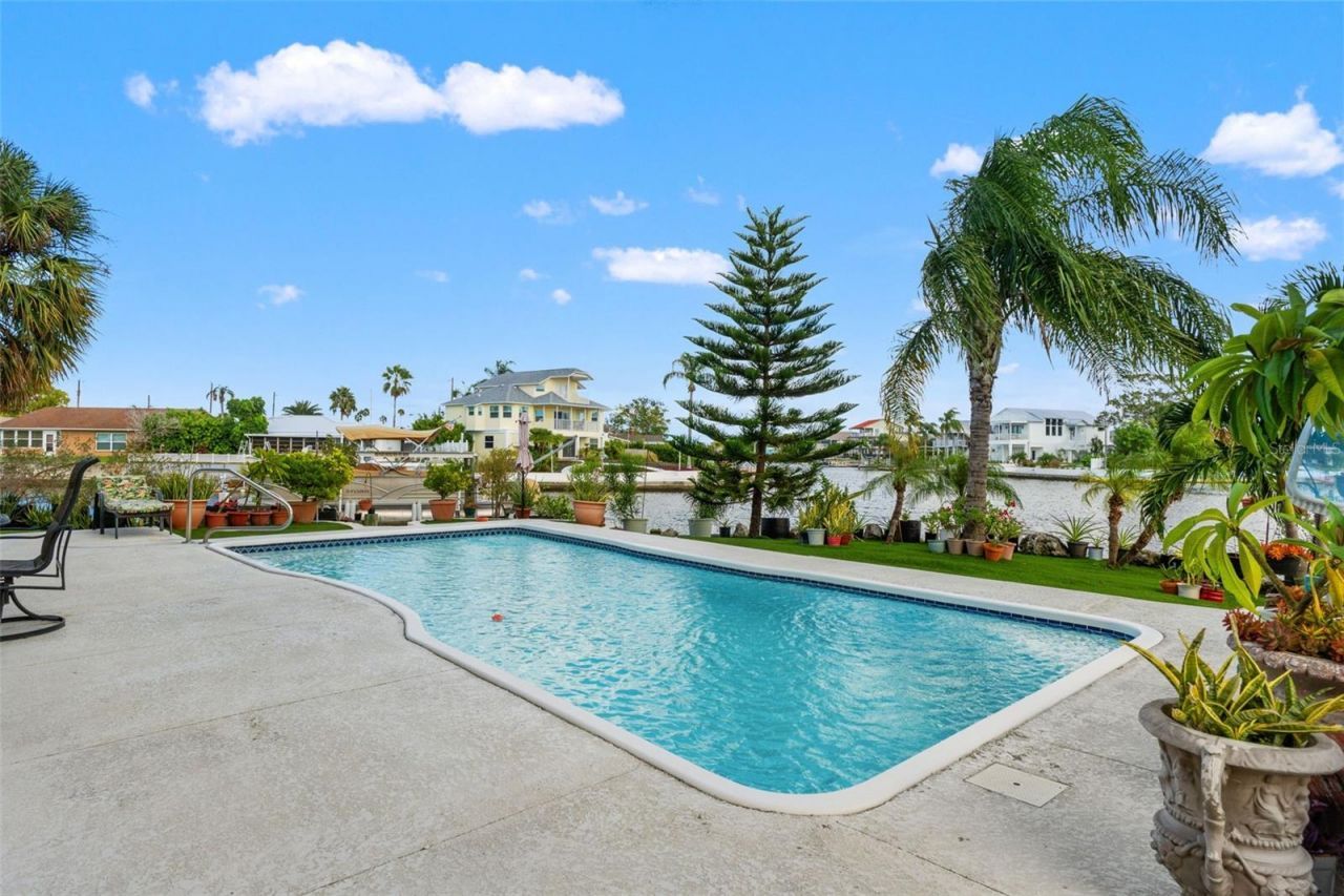 4366 6th Isle Drive, Hernando Beach, FL 34607 Photo