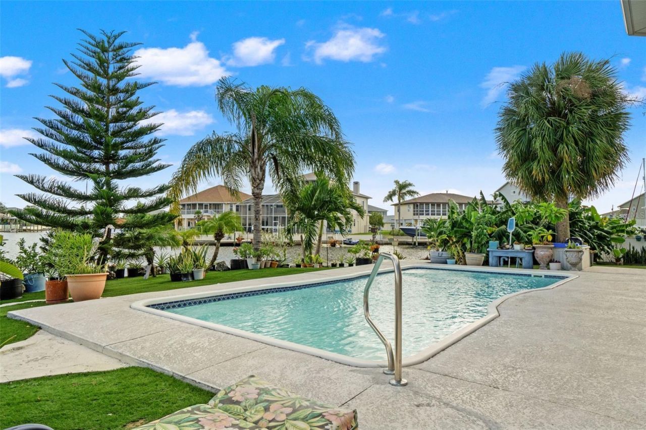 4366 6th Isle Drive, Hernando Beach, FL 34607 Photo