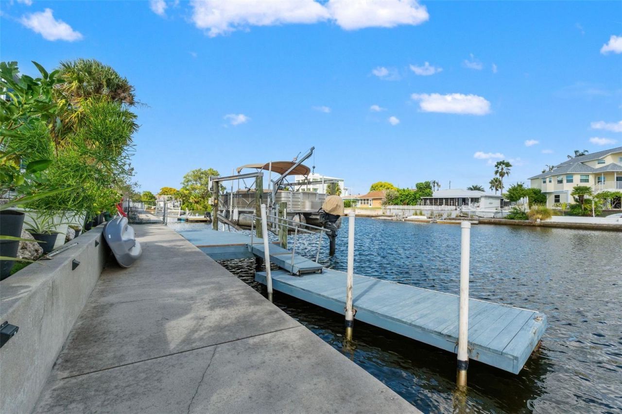 4366 6th Isle Drive, Hernando Beach, FL 34607 Photo