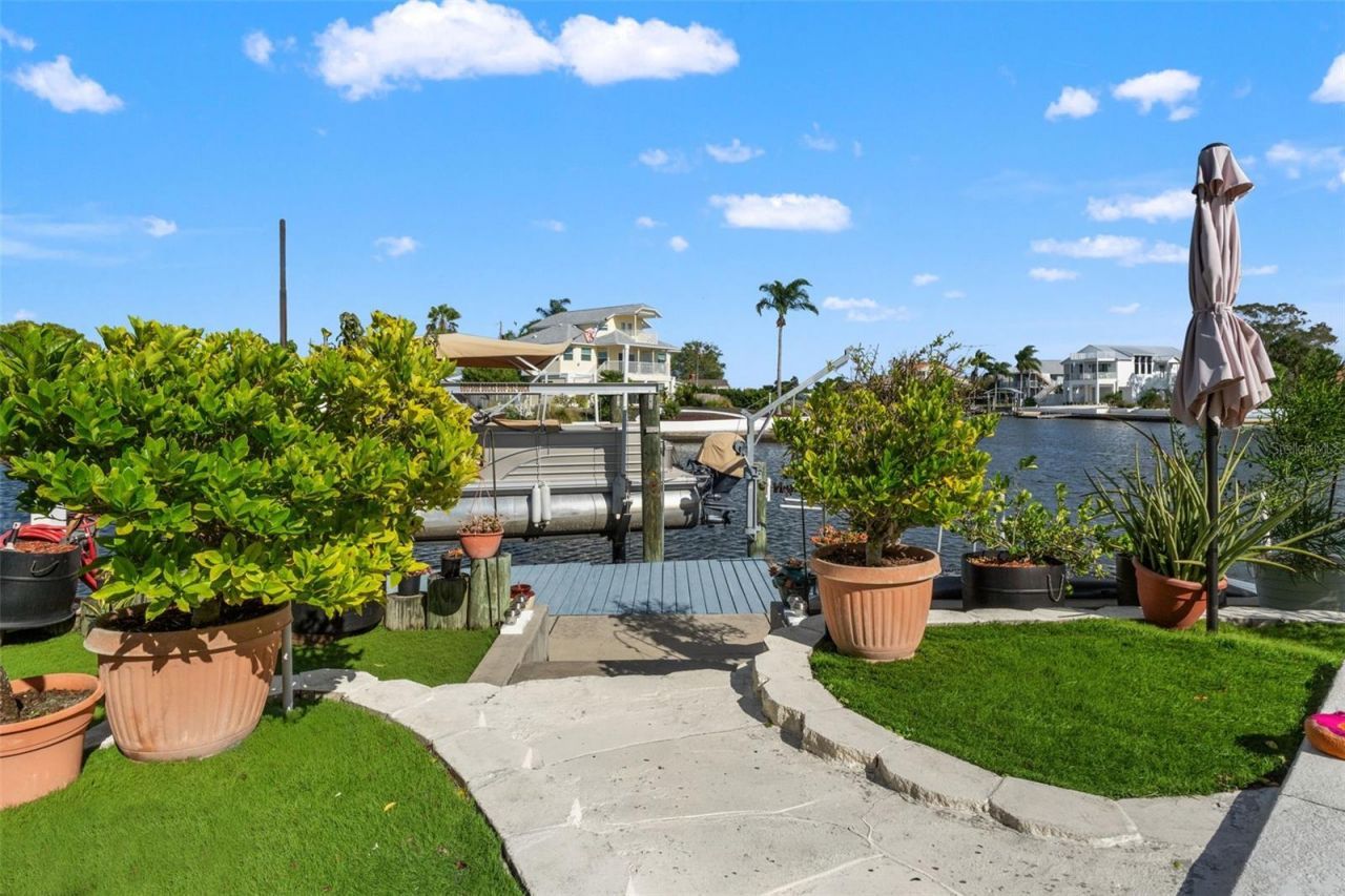 4366 6th Isle Drive, Hernando Beach, FL 34607 Photo