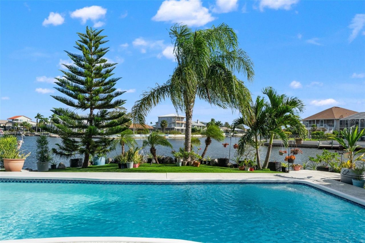 4366 6th Isle Drive, Hernando Beach, FL 34607 Photo